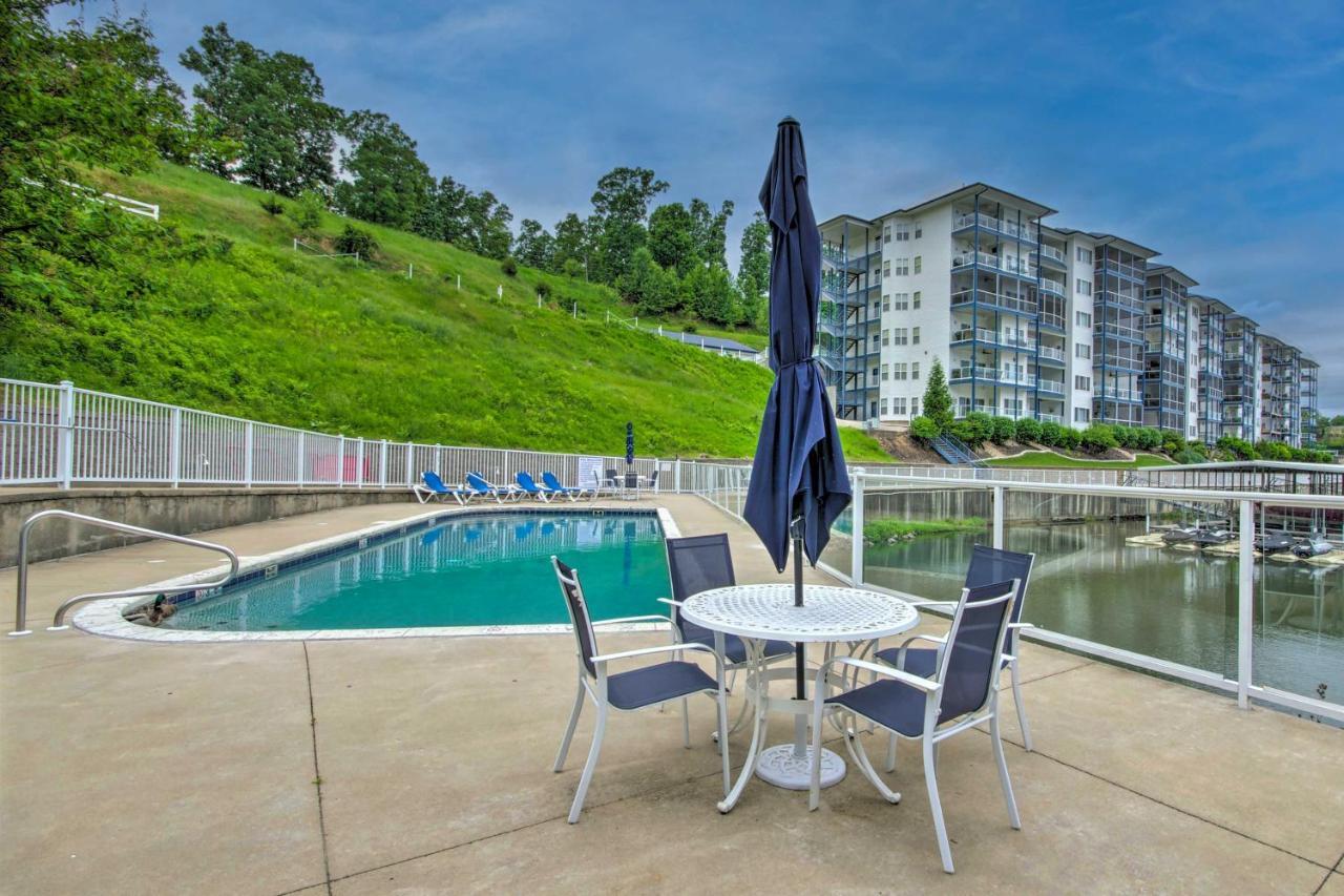 Breezy Lake Ozark Escape Dock, Slip And Pool! Eksteriør bilde